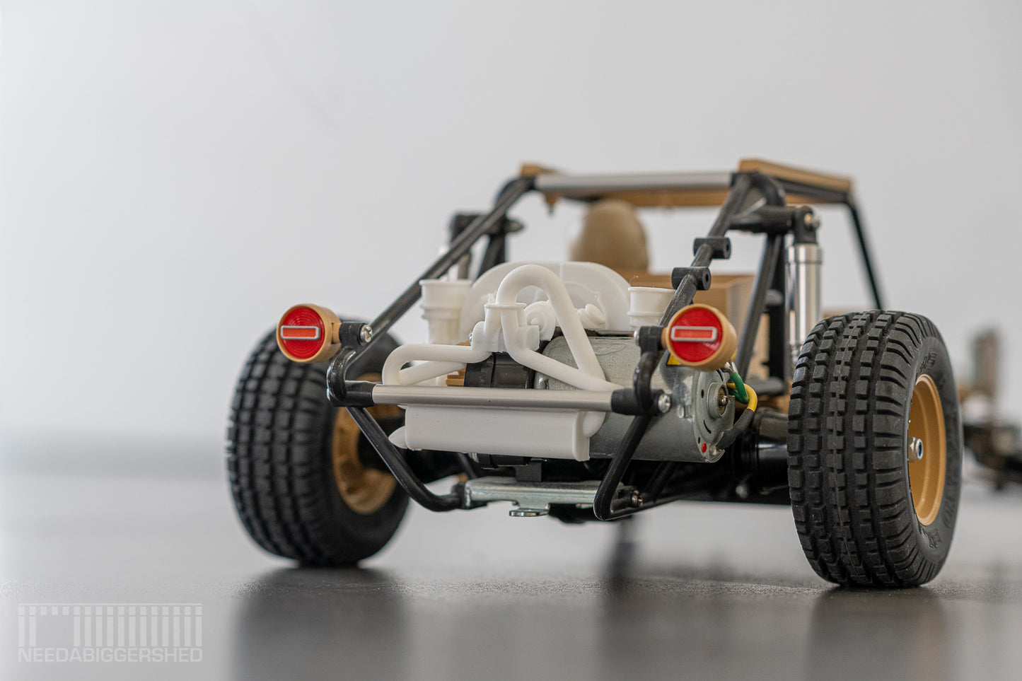 Knight Customs - Wild One / FAV engine & exhaust