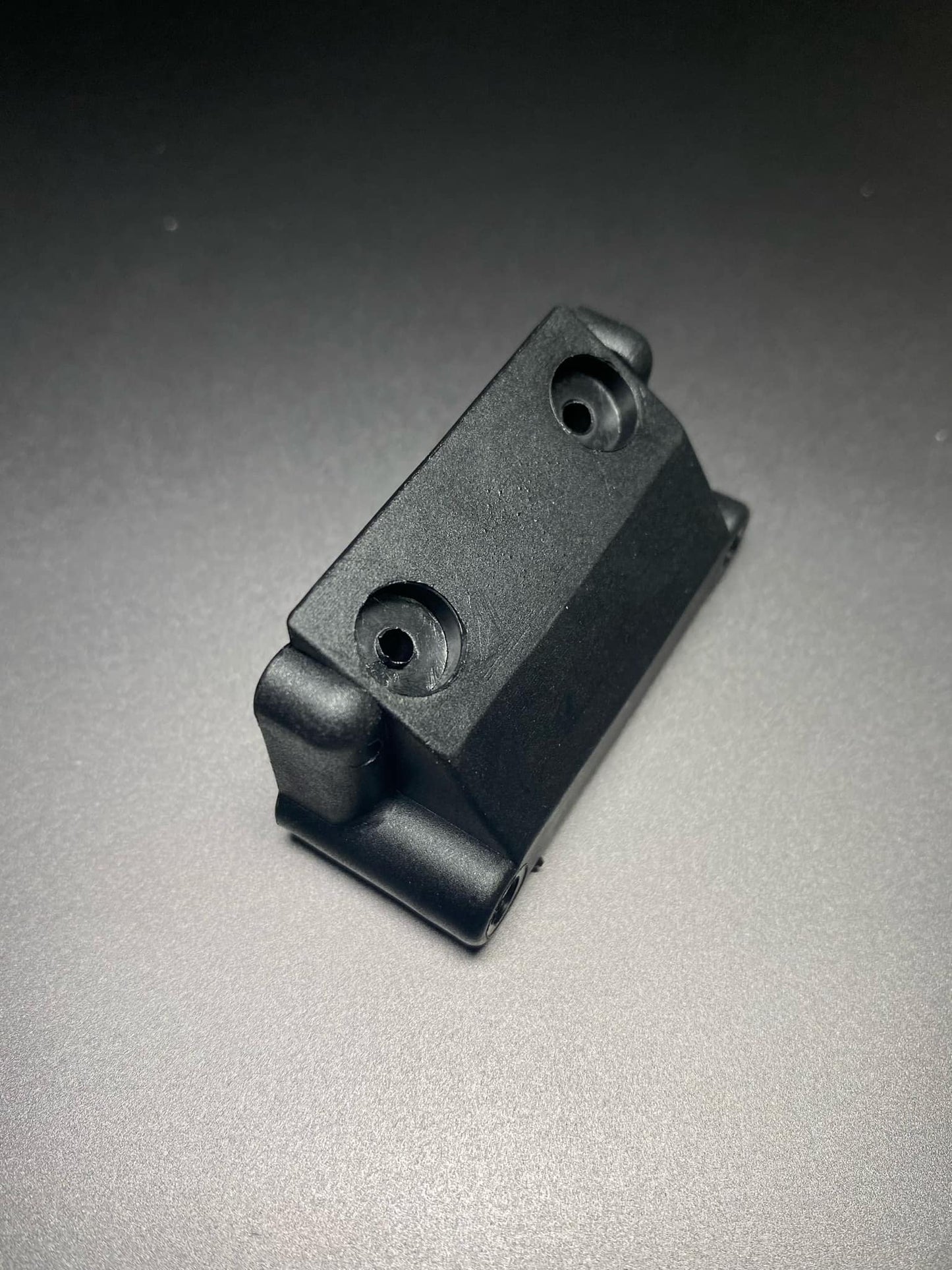 RC10B3 Front Bulkhead - B3